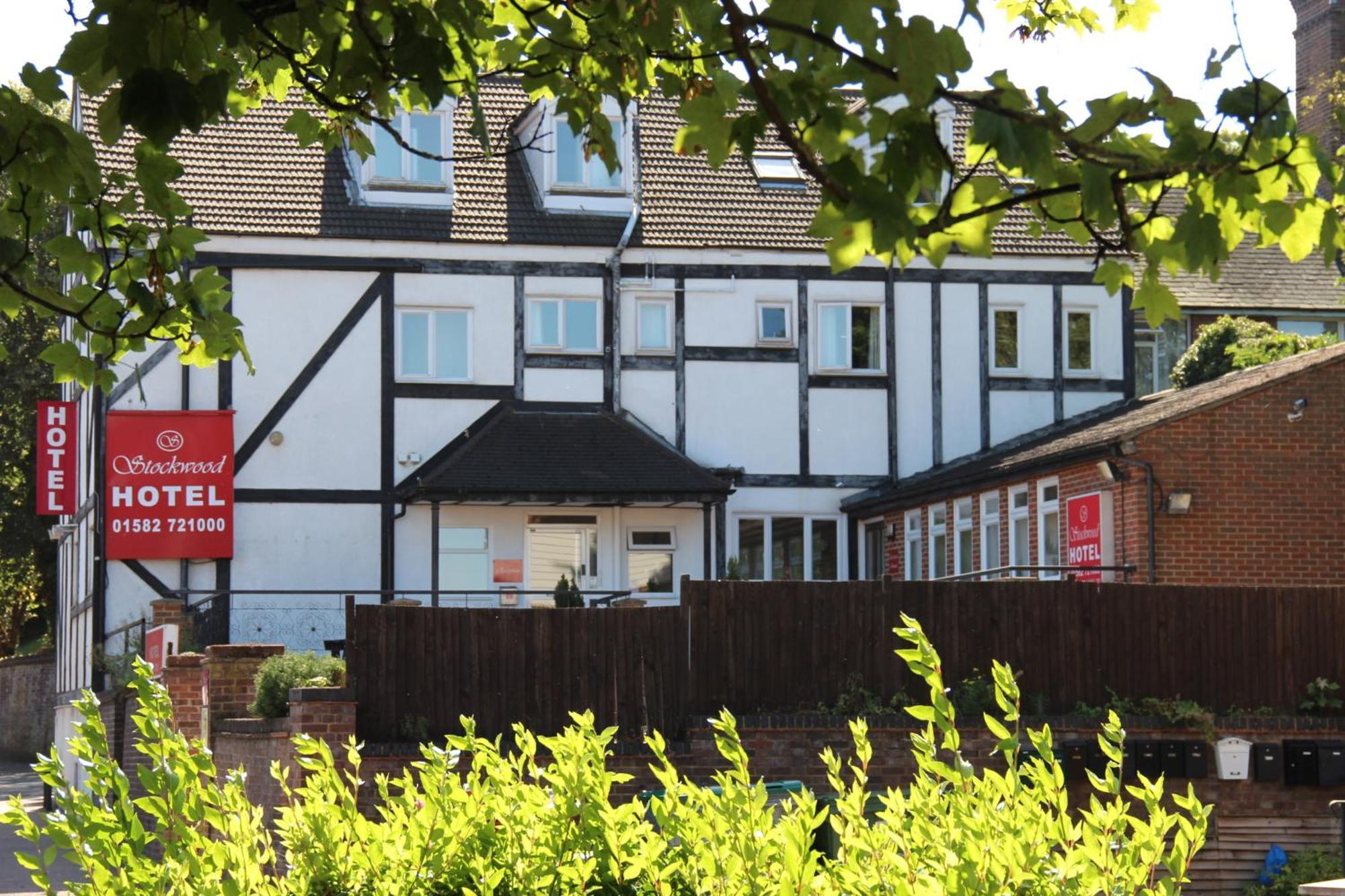 Stockwood Hotel - Luton Airport Bagian luar foto
